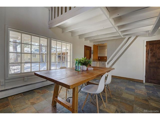 779 Kinnikinnik Hl, Golden, CO 80401