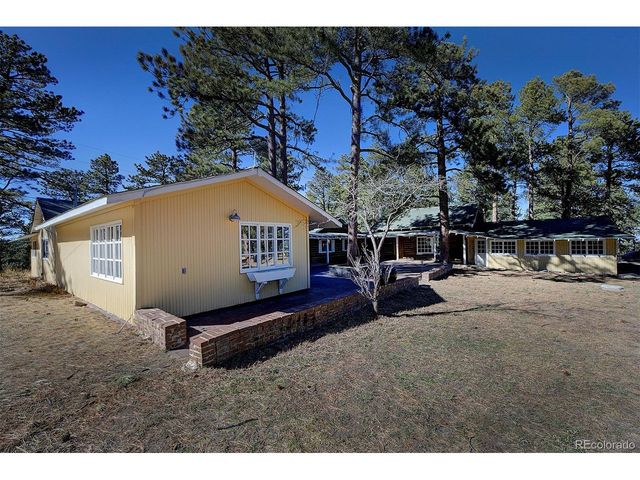 779 Kinnikinnik Hl, Golden, CO 80401