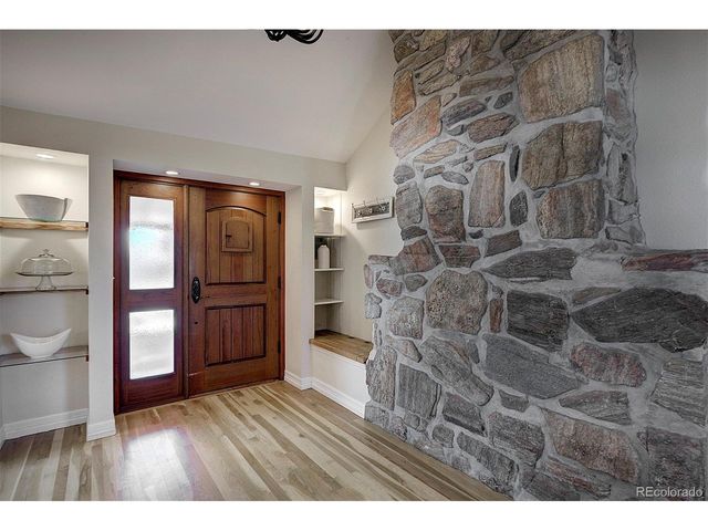 779 Kinnikinnik Hl, Golden, CO 80401