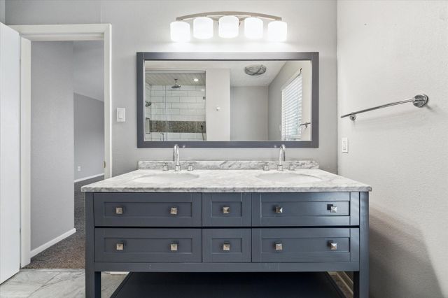 9400 Doliver Drive 60, Houston, TX 77063