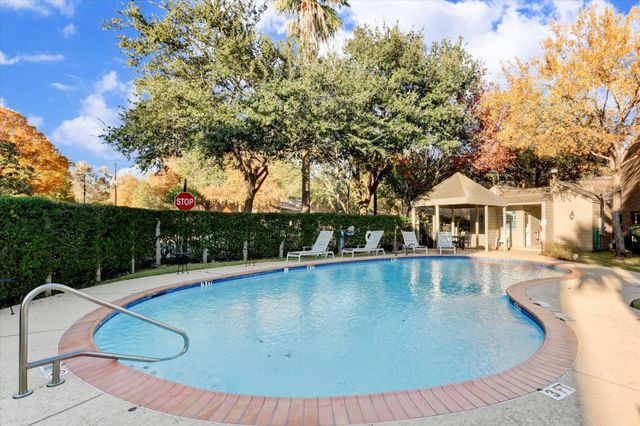 9400 Doliver Drive 60, Houston, TX 77063