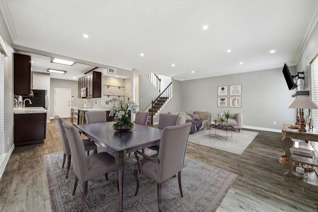 9400 Doliver Drive 60, Houston, TX 77063