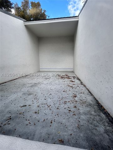 7030 NW 179th St 205, Hialeah, FL 33015