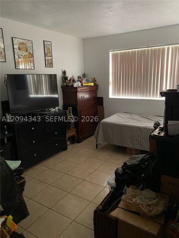 7030 NW 179th St 205, Hialeah, FL 33015