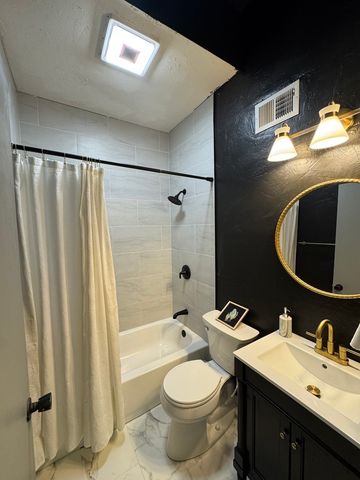 450 E 7th Street Court E, Milan, IL 61264