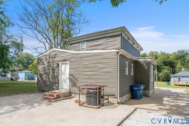 924 Lee Ave, Petersburg, VA 23803