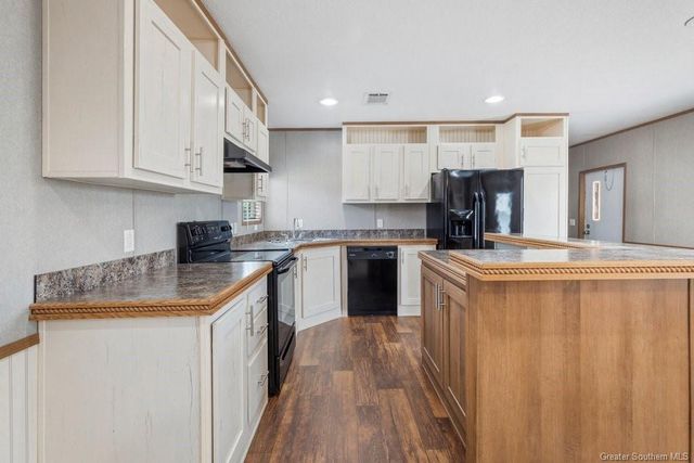 7606 Debbie Lane, Lake Charles, LA 70607