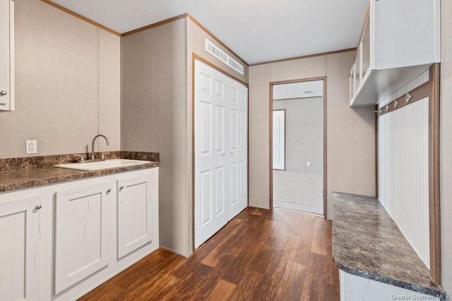 7606 Debbie Lane, Lake Charles, LA 70607