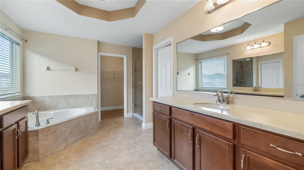 Image 31 of property listing at 9010 REFLECTION POINTE DRIVE, Windermere, FL 34786