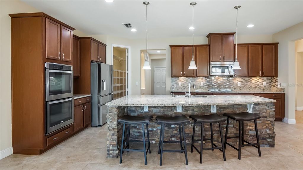 Image 7 of property listing at 9010 REFLECTION POINTE DRIVE, Windermere, FL 34786