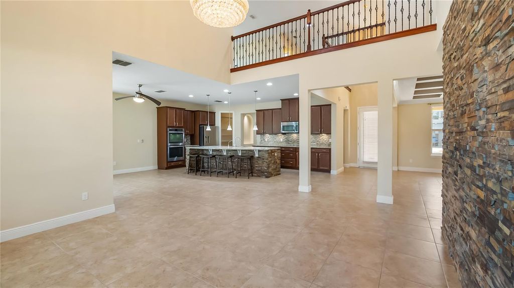 Image 10 of property listing at 9010 REFLECTION POINTE DRIVE, Windermere, FL 34786