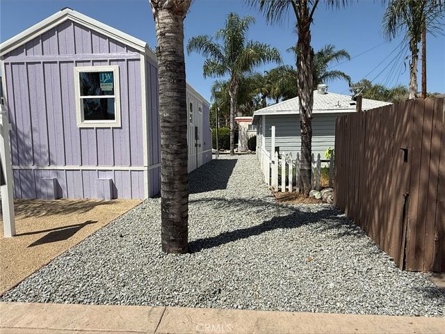 501 S Mistletoe 16, San Jacinto, CA 92582