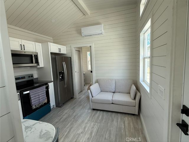 501 S Mistletoe 16, San Jacinto, CA 92582