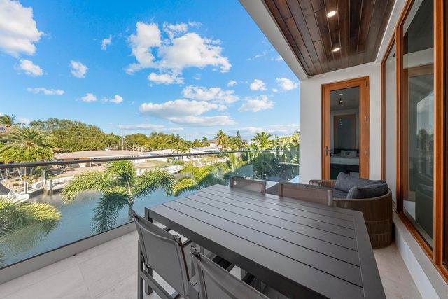 2631 NE 48TH Court, Lighthouse Point, FL 33064