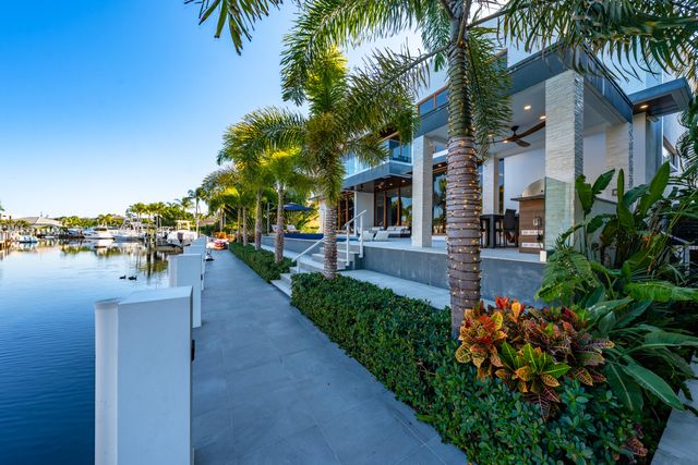 2631 NE 48TH Court, Lighthouse Point, FL 33064