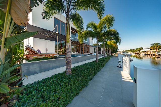 2631 NE 48TH Court, Lighthouse Point, FL 33064