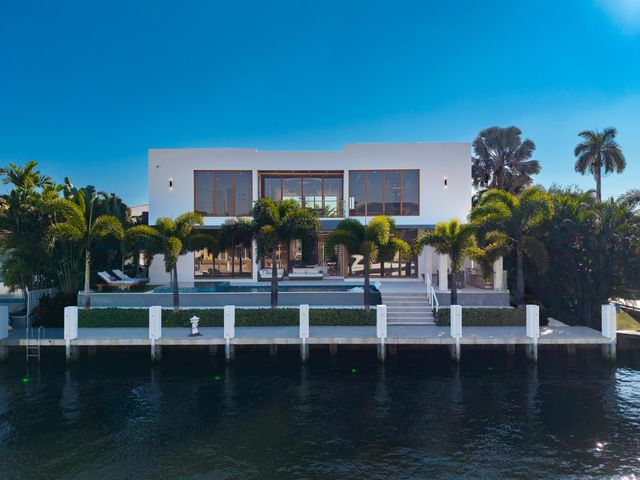 2631 NE 48TH Court, Lighthouse Point, FL 33064