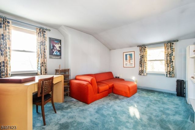 272 Old Tote Rd, Mountainside Boro, NJ 07092