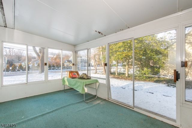 272 Old Tote Rd, Mountainside Boro, NJ 07092