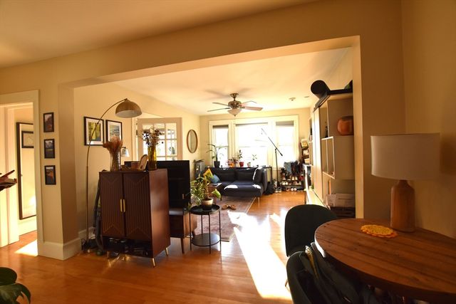 59 Sacramento Street 10, Cambridge, MA 02138