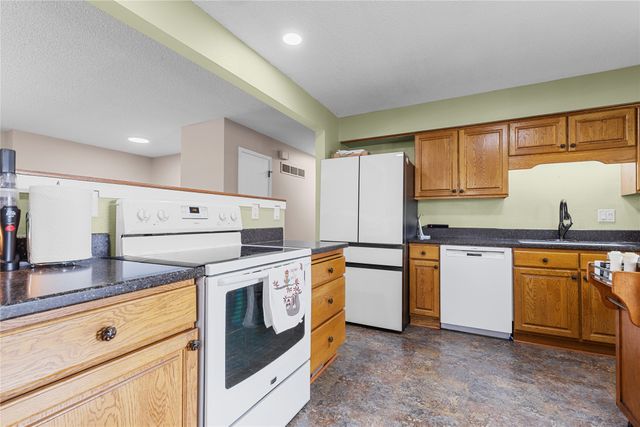 601 N 12th Street, Indianola, IA 50125