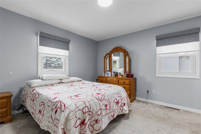 601 N 12th Street, Indianola, IA 50125