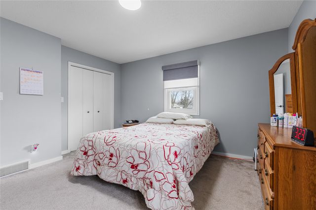 601 N 12th Street, Indianola, IA 50125