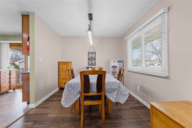 601 N 12th Street, Indianola, IA 50125