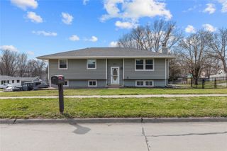 601 N 12th Street, Indianola, IA 50125