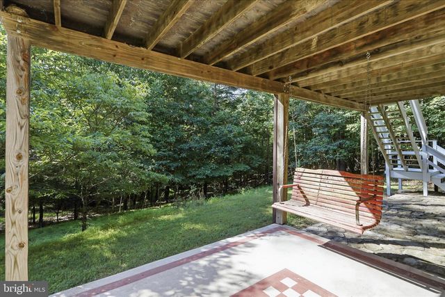 351 WHITETAIL DR, Berkeley Springs, WV 25411