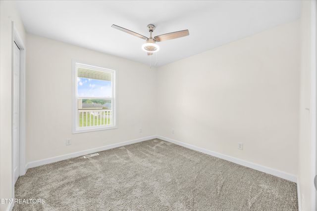 102 Huntington Blvd, Madisonville, TN 37354