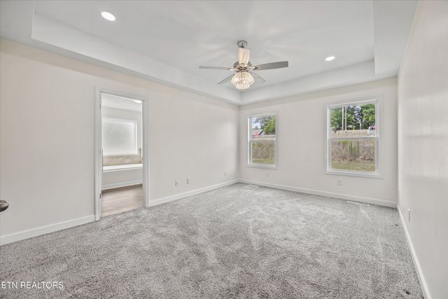 102 Huntington Blvd, Madisonville, TN 37354