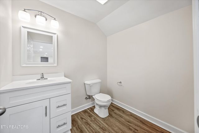 102 Huntington Blvd, Madisonville, TN 37354