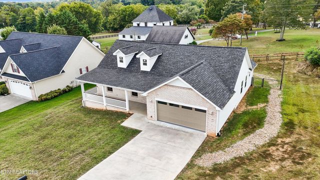 102 Huntington Blvd, Madisonville, TN 37354
