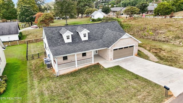 102 Huntington Blvd, Madisonville, TN 37354