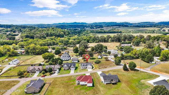 102 Huntington Blvd, Madisonville, TN 37354
