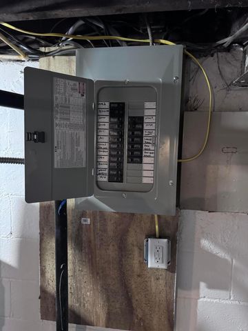 349 S Eureka Avenue, Columbus, OH 43204