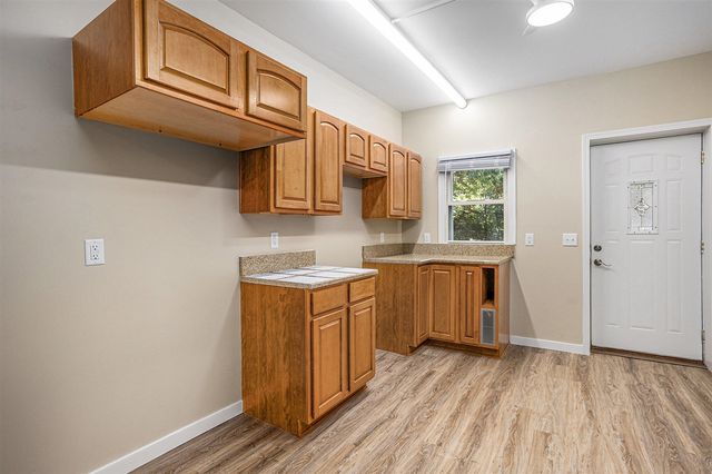 3192 W Michigan Avenue, Battle Creek, MI 49037