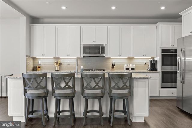 6207 ISLINGTON ST, Middle River, MD 21220