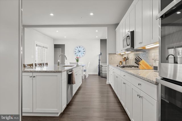 6207 ISLINGTON ST, Middle River, MD 21220