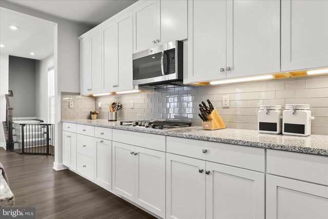 6207 ISLINGTON ST, Middle River, MD 21220