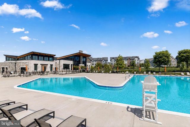 6207 ISLINGTON ST, Middle River, MD 21220