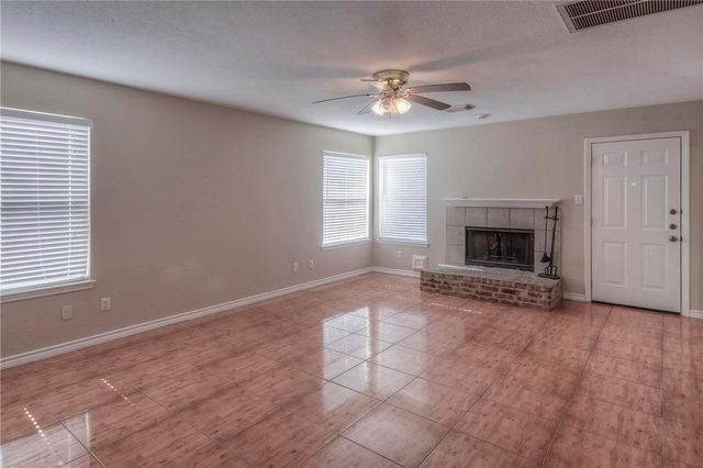 19223 Twin Buttes Drive, Tomball, TX 77375