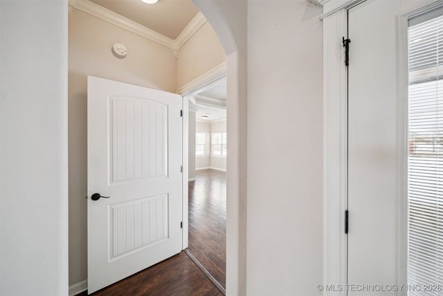 3823 Oakwood Drive, Pryor, OK 74361