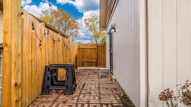 31 Allyson Circle, Little Rock, AR 72209