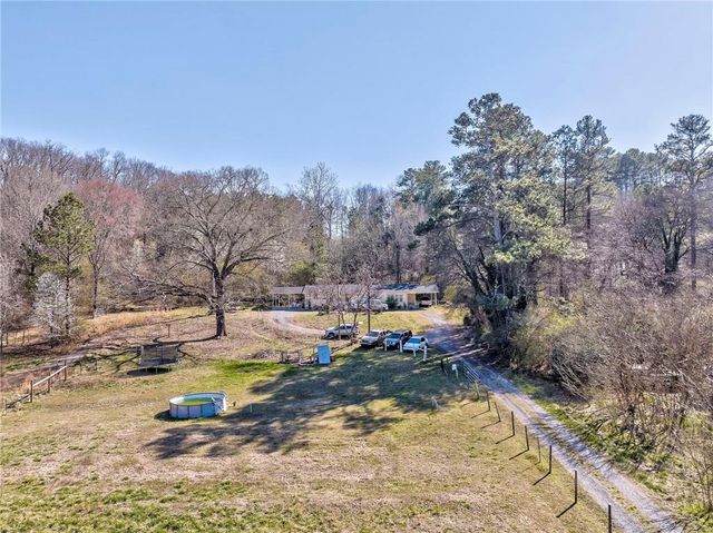 424 Wayside NE Road, Rome, GA 30161