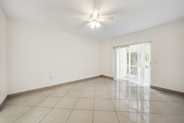 2878 Donnelly Drive 106, Lake Worth, FL 33462