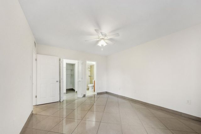 2878 Donnelly Drive 106, Lake Worth, FL 33462