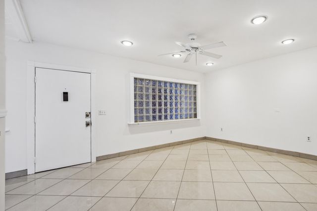 2878 Donnelly Drive 106, Lake Worth, FL 33462
