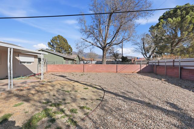 9620 Aspen Avenue NE, Albuquerque, NM 87112